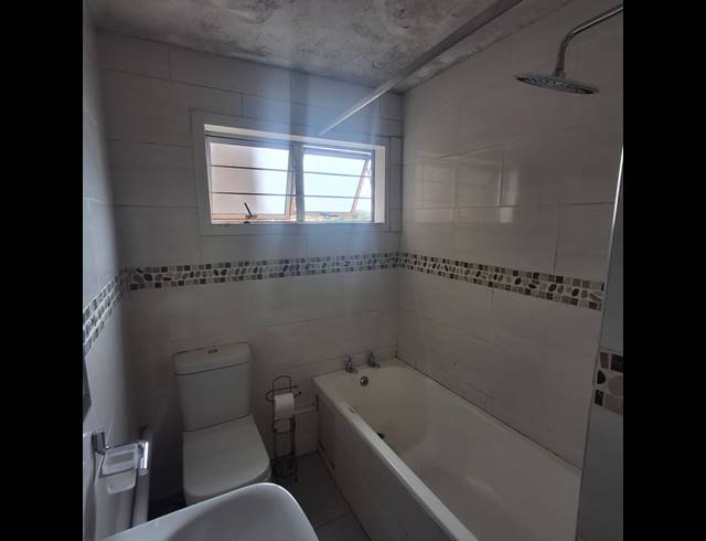2 BEDROOM FLAT FOR SALE IN AUSTERVILLE